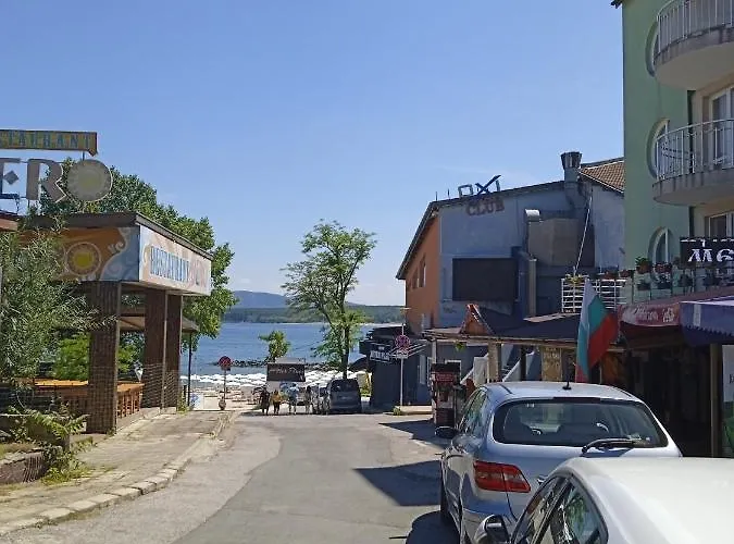 8 8 Апартамент Приморско