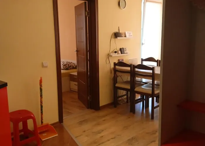 Апартамент 8 8